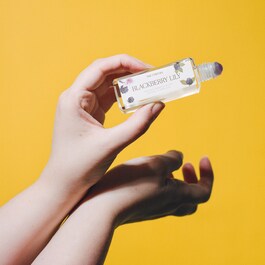 Blackberry Lily - Perfume Oil