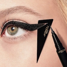 Superliner Flash Cat Eye Eyeliner, Intense Black
