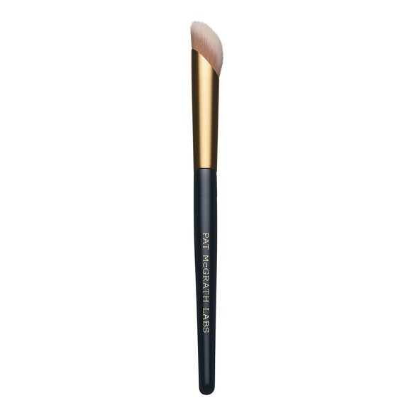 Skin Fetish: Sublime Perfection Concealer Brush, PAT McGRATH LABS