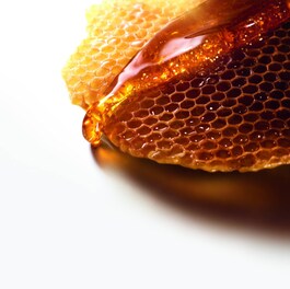 Abeille Royale Honey Smile Lift
