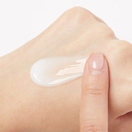 Dewy Glow Emulsion with Jeju Cherry Blossom