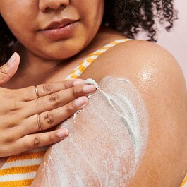 DAILY ESSENTIALS KP BODY SCRUB 10% AHA