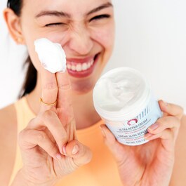 ULTRA REPAIR CREAM