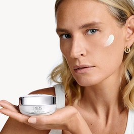 Dior Capture Day Creme - High-Performance Anti-Aging Correction