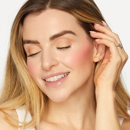 Amazonian Clay Skintuitive™ 12Hour Blush 