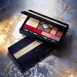 Multi-use Makeup Palette - Selection of Shades for the Eyes, Lips and Face