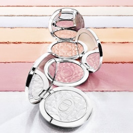 Dior Forever Glow Luminizer - Highlighter Infused with Hyaluronic Acid