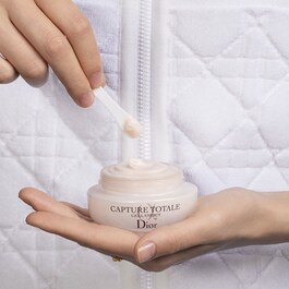 Capture Totale - Firming & Wrinkle-Correcting Creme