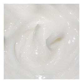 The True Cream Moisturizing Bomb