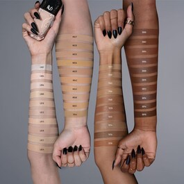 Good Apple Full-Coverage Liquid Foundation Light