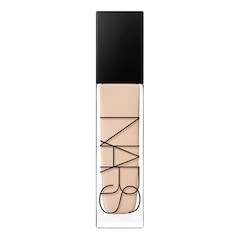 Natural Radiant Longwear Foundation, Nars