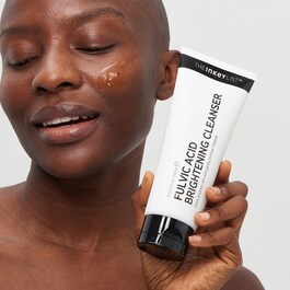 Fulvic Acid Brightening Cleanser