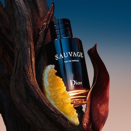 Sauvage Eau de Parfum - Citrus and Vanilla Notes