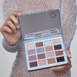The Future is Yours 16 Eyeshadow