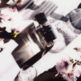 Signature Sakura Eau de Parfum