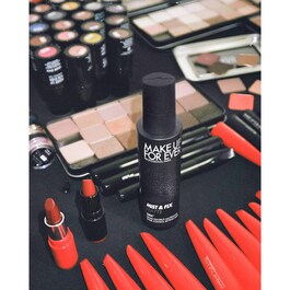 Mist & Fix Matte - Blurring setting spray