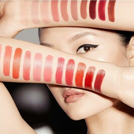 Pure Color Envy Sculpting Lipstick