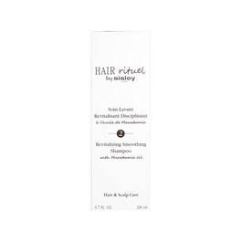 Revitalizing Smoothing Shampoo with Macadamia oil