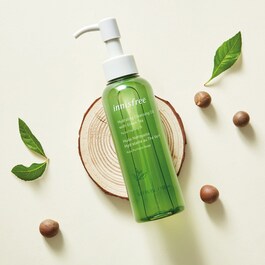 Hydrating Cleansing Oil with Green Tea