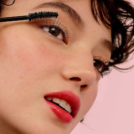 Fan Fest Fanning & Volumizing Mascara - μάσκαρα για όγκο & εφέ βεντάλιας