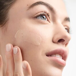 Dramatically Different Moisturizing Lotion+™