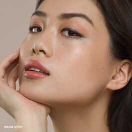 Skin Long-Wear Weightless Foundation Mini