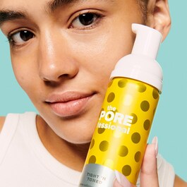 The POREfessional Tight 'n Toned - Pore-Refining AHA + PHA Toning Foam