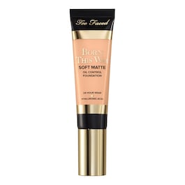 Born This Way Soft Matte Foundation - Μέικ απ image