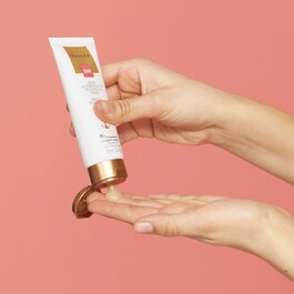 Golden glow self-tanning face gel