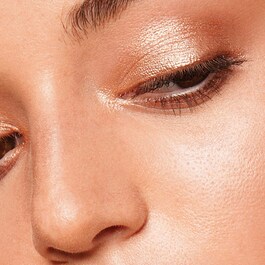 Magnetic Nude Glimmer