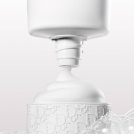 OFF/ON Foaming Cleanser - Cleansing, Purifying and Hydrating Foam for the Face