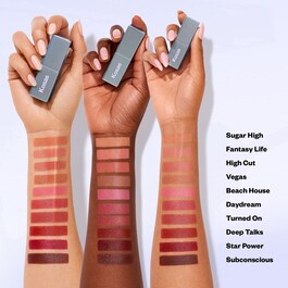 Weightless Lip Color - Θρεπτικό σατινέ κραγιόν