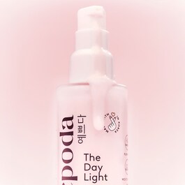 The Day Light – Ενυδατική κρέμα χωρίς λάδι με ροδόνερο και νιασιναμίδη