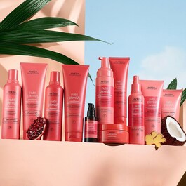 Nutriplenish™ styling treatment foam