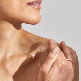 The Impossible Glow - Highlighting and bronzing drops