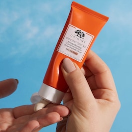 GinZing - Energy-Boosting Tinted Moisturizer SPF40