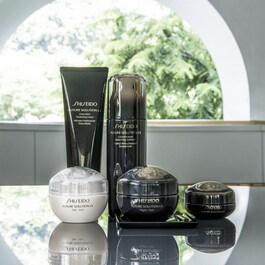 Future Solution LX Eye and Lip Contour Regenerating Cream