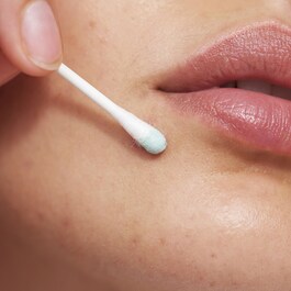 Cotton swabs with organic cotton