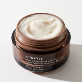 Youth Enhancing Cream with Black Tea