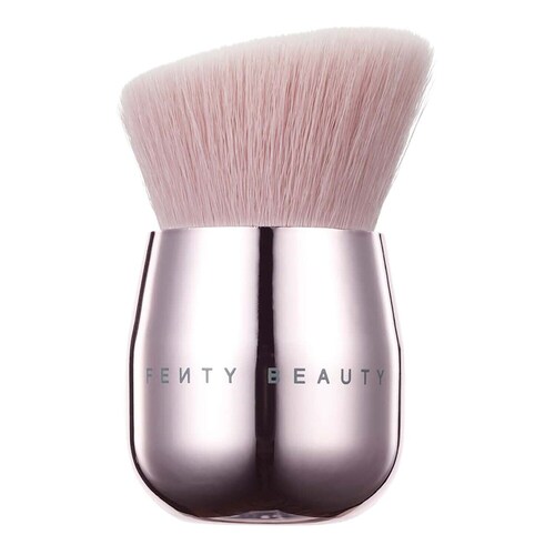 Fenty Beauty – Baby ‘Buki Brush 165