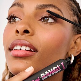 Whole Latte Lashes - μίνι μάσκαρα όγκου και διαχωρισμού χριστουγεννιάτικο σετ