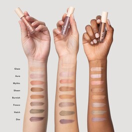 LIQUID POWDER CHROM EYE TINT