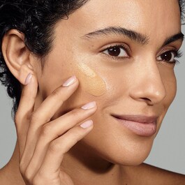 Futurist Hydra Rescue - Moisturizing Makeup SPF 45