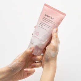 Dewy Glow Jam Cleanser with Jeju Cherry Blossom