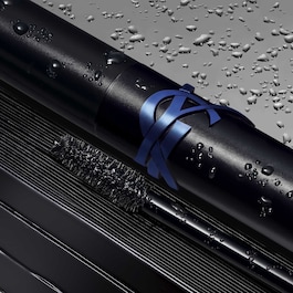 Lash Clash Waterproof - Αδιάβροχη μάσκαρα για όγκο