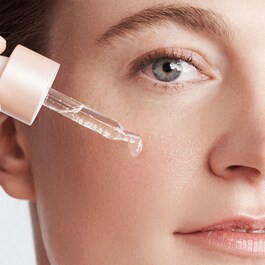 Calm-Essentiel Restoring treatment oil With clary sage extract*