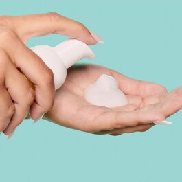 The POREfessional Tight 'n Toner Pore-Refining AHA + PHA Toning Foam