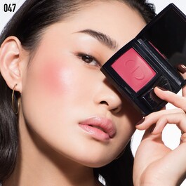 Rouge Blush - Couture Color Powder Blush - Long Wear