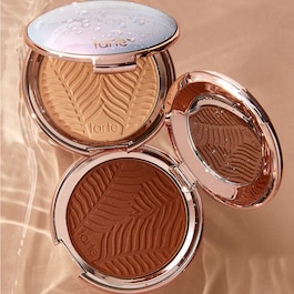 Amazonian Clay Blurring Powder Foundation