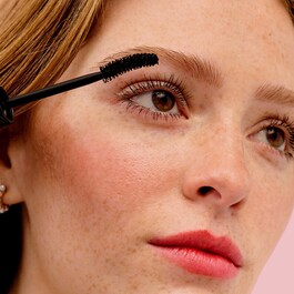 Whole Latte Lashes - μίνι μάσκαρα όγκου και διαχωρισμού χριστουγεννιάτικο σετ